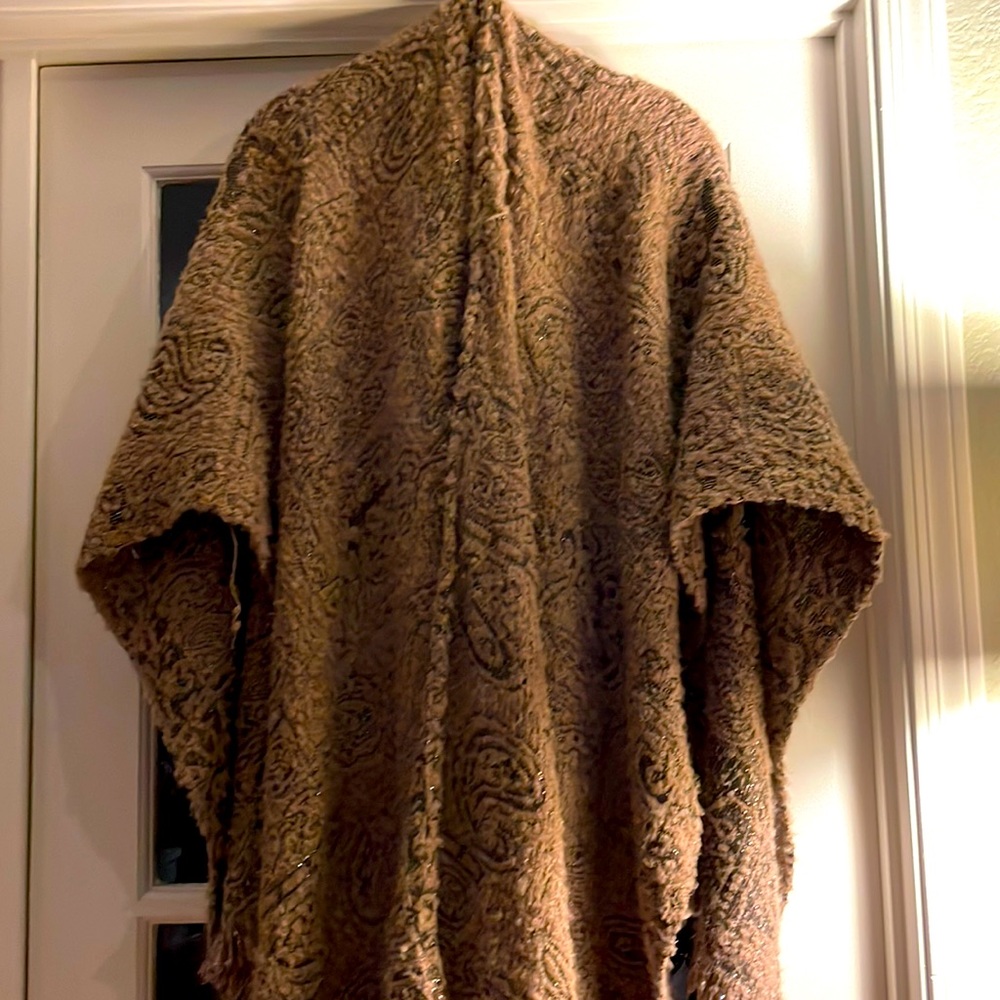 Women shawl beige